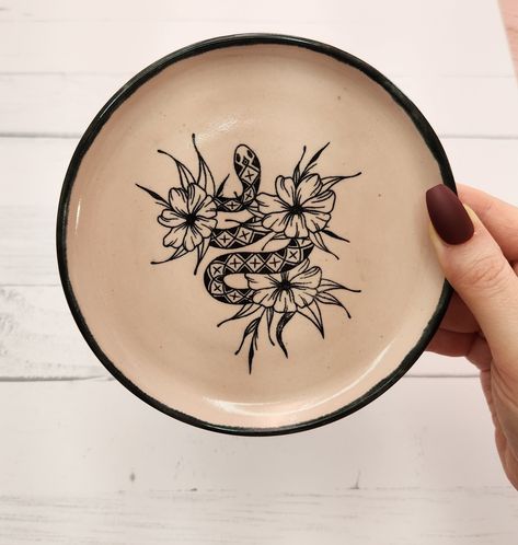 Polymer Clay Trinket Dish, Diy Crate Coffee Table, Ceramic Snake, Snake Painting, Pink Jewellery, Crate Coffee Table, Clay Inspo, Diy Crate, Jewellery Dish