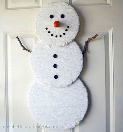 s 13 surprising ways to make a snowman for your porch, Glue white yarn on circular boards Snowmen Decorations, Diy Snowmen, Diy Snowflakes, Snowman Wreaths, Ideas Decoracion Navidad, Holiday Hot Chocolate, Baby Jars, Holiday Crafts Decorations, Upcycle Design