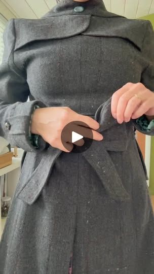 40K views · 541 reactions | Never lose you winter coat belt again! #fashion #fashionstyle #fashionhacks | Annie Lynn Belt Knots, Coat Belt, Stepford Wife, Scarf Ideas, Fashion Tips And Tricks, Wear A Scarf, How To Wear Scarves, Fashion Hacks Clothes, Fashion Hacks