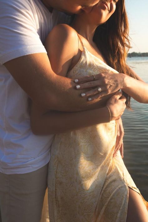 Sunset beach engagement session in the summer in minnesota fun playful candid couples poses documentary editorial inspiration by minneapolis minnesota documentary and luxury wedding photographer Couple Prompts, Hard Launch, Couples Candid Photography, Rachel Leigh, Rachel Johnson, Editorial Inspiration, Couples Shoot, Minneapolis Wedding, Romantic Anime Couples