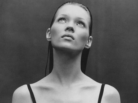 Patrick Demarchelier, White Photo, Kate Moss, Looking Up, A Woman, Black And White, Hair, White, Black