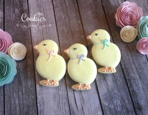 Mini Easter Cookies, Cookies For Spring, Easter Baking Ideas, Easter Chicks Cookies, Cookies For Easter, Missy Sue, Farm Cookies, Easter Baby Shower, Easter Sugar Cookies