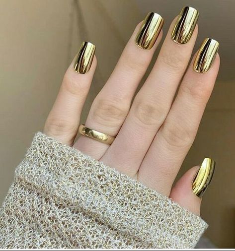 Copper Nails Designs, Star Nail Designs, Nail Paint Shades, Crazy Nail Designs, Salon Nails, Mirror Nails, Fancy Nails Designs, Gold Nail, Minimal Nails