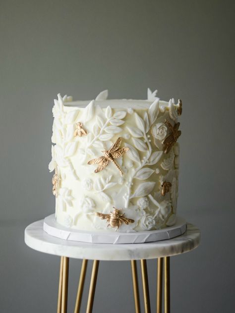 White Cake Wedding, Texture Cake, Cake For Women, Cake Texture, Wedding Cake Cake, Beauty Cakes, Cake White, Dream Wedding Cake, Amazing Wedding Cakes