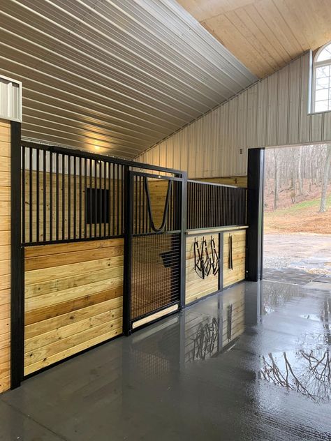 Barn Flooring Options Horse Barn Interior, Simple Horse Barns, Barn Office, Barn Hacks, Diy Horse Barn, Horse Barn Ideas Stables, Barn Stalls, Barn Builders, Classic Equine