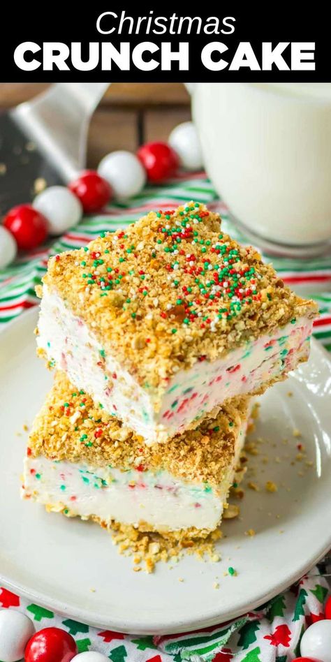 Christmas Crunch Cake Christmas Crunch Cake, Crunch Cake Recipe, Peppermint Crunch, Christmas Crunch, Impressive Dessert, Christmas Ice Cream, Pastries Recipes, Christmas Eats, Christmas Cheesecake