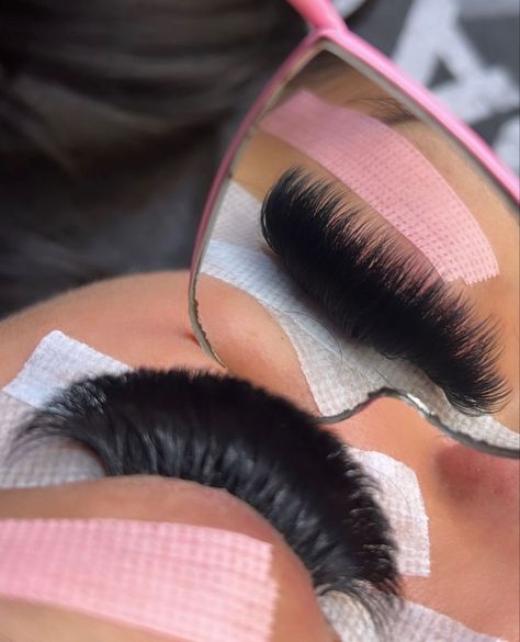 Lash Technician Aesthetic, Lash License, Lashtech Aesthetic, Lash Artist Aesthetic, Lash Tech Aesthetic, Eyelash Tech, Lash Room Ideas, Business Ideas For Women Startups, Eyelash Studio