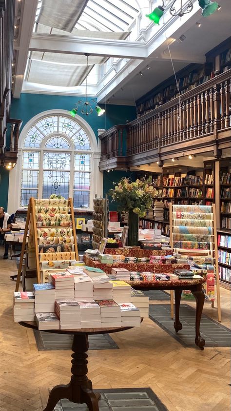 Cafe With Bookstore, Cafe Library, Bright Bookstore, Bookstore Decor, Bookstore Cafe Aesthetic, Small Bookstore Cafe Aesthetic, Cozy Bookstore, Cute Bookstore, Cozy Bookshop Cafe Aesthetic