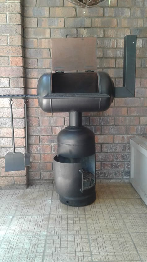 smokie  bbq from two old gas bottles ...the best Gas Bottle Projects, Gas Bottle Bbq, Gas Bottle Wood Burner, Backyard Bbq Pit, Bbq Pit Smoker, Custom Bbq Pits, Homemade Smoker, Wall Stove, Portable Gas Stove