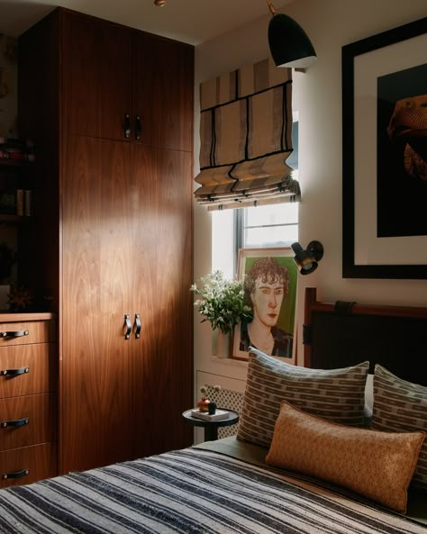 West Village Second Act — McMULLEN & Co. Modern Mcm Bedroom, Cozy Mid Century Modern, Kitchen Divider, West Village Apartment, Partition Ideas, Dining Room Decoration, Mangalore, Design Del Prodotto, West Village