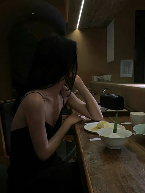 Intimidating Women Aesthetic, Intimidating Aesthetic, Intimidating Women, Chinese Office, Aesthetic Asian, Life Binder, Women Aesthetic, Swag Girl Style, Dark Feminine Aesthetic