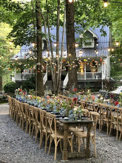 Oakleaf Cottage Wedding Venue Trenton GA 30752 Cottagecore Wedding Venue Outside, Wedding Venues Cozy, Cottage Venue Wedding, Old House Wedding Venues, Oakleaf Cottage Wedding, Cottage Core Wedding Reception, Small Cottage Wedding, Cottage Wedding Aesthetic, Old House Wedding