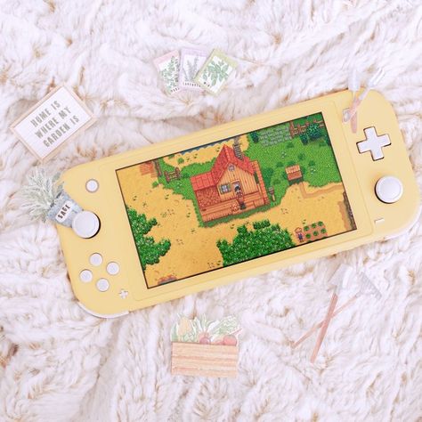 Nintendo Aesthetic, Nintendo Lite, Cozy Gaming, Nintendo Switch Case, College Success, Aesthetic Yellow, Nintendo Switch Lite, Pixar Characters, Retro Gadgets