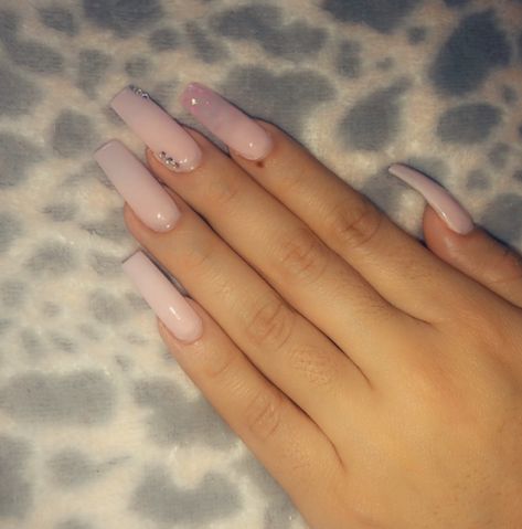 Simple Nails With Stones, Nails With Stones, Simple Pink Nails, 18th Birthday, Simple Nails, Pink Nails, Nail Designs, Nails, Stone