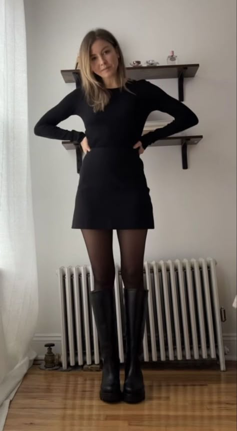 Tights Office Outfit, How To Style Short Skirt In Winter, Black Tights Boots, High Fashion Women Outfit Ideas, Minidress Tights Outfit, Skirt And Black Boots Outfit, Black Button Skirt Outfit, Black Skirt Black Tights Outfit, Mini Skirt And Tights Outfit