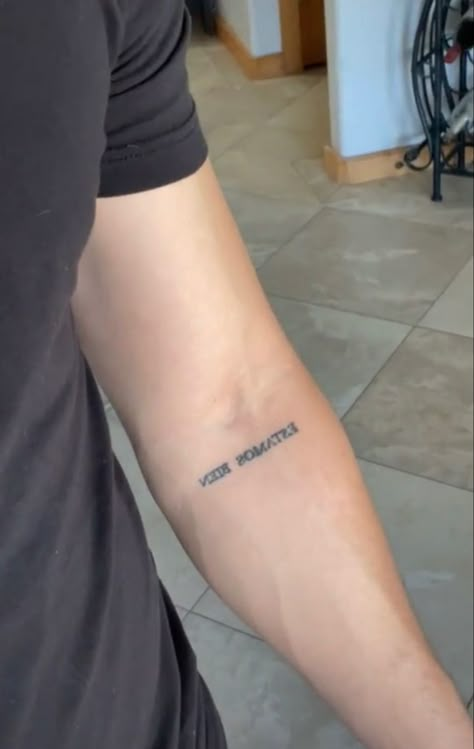 Small Bad Bunny Tattoo, Bad Bunny Tattoo Ideas Lyrics, Bad Bunny Inspired Tattoos, Bad Bunny Heart Tattoo, Bad Bunny Tattoo Ideas, Name Tattoos For Men Forearm, Bad Bunny Uvst Tattoo, Bad Bunny Tattoo, Names Tattoos For Men