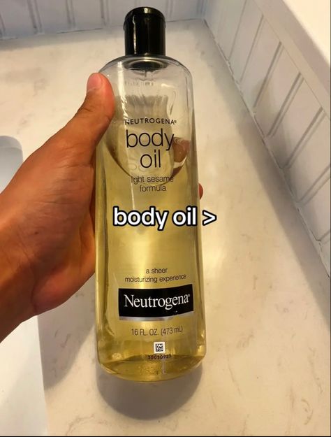 Body Oil Aesthetic, Neutrogena Body Oil, Oil Aesthetic, Female Hygiene, Body Hygiene, Hygiene Care, Oil Light, Chill Photos, Skin Essentials