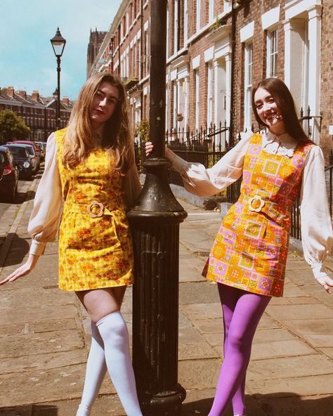 Hippy Outfits 60s, 1960s Pinafore Dress, Mod Aesthetic Outfits, 70 Vibes Aesthetic, 1960 Hippie Fashion, 1960s London Fashion, Groovy Dress Outfit, 60s Fashion Rock, 70’s Couple