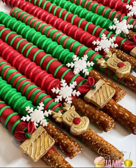 Choc Covered Pretzels Christmas, Holiday Party Sweet Treats, Christmas Themed Chocolate Covered Pretzels, Christmas Pretzel Rods Holiday Treats, Christmas Chocolate Pretzel Rods, Chocolate Pretzel Rods Christmas, Christmas Chocolate Covered Apples, Christmas Pretzels Rods, Chocolate Covered Pretzel Rods Christmas