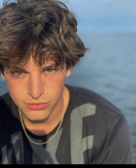 Dark Brown Hair Guy, Brown Hair Brown Eyes Guy, Troy Zarbruh, Troy Zarba, Guys With Green Eyes, Boys With Green Eyes, Brunette Green Eyes, Brown Eye Boys, Brown Hair Boy