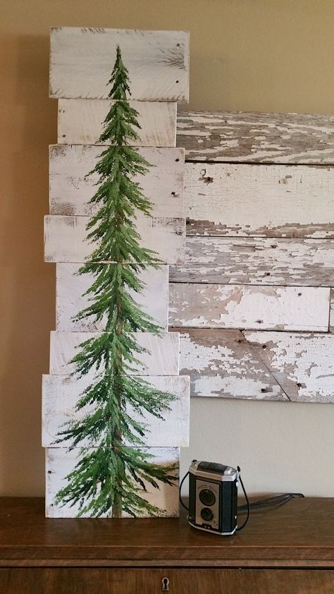 Christmas Tree White, Storing Christmas Decorations, Christmas Decorations Apartment, Christmas Tree Dress, Pallet Christmas Tree, Christmas Apartment, Pallet Christmas, Wood Pallet Art, Christmas Tree Art