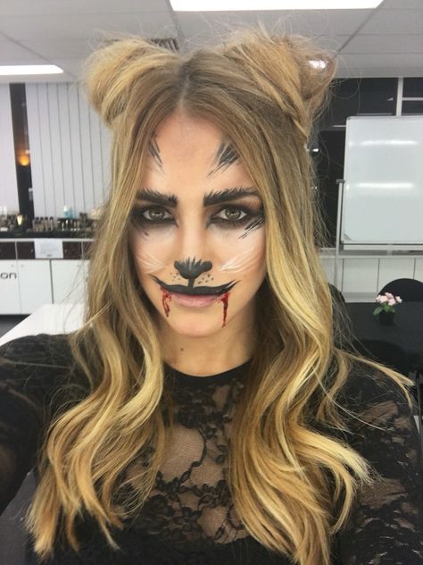 Cat makeup. Halloween makeup. Wild cat. Makeup by Ginelle Dale Zombie Cat Makeup, Zombie Cat Costume, Haunted Makeup, Skin Breaking Out, Makeup Gallery, Makeup Photos, Cat Makeup Halloween, Zombie Cat, Makeup Images