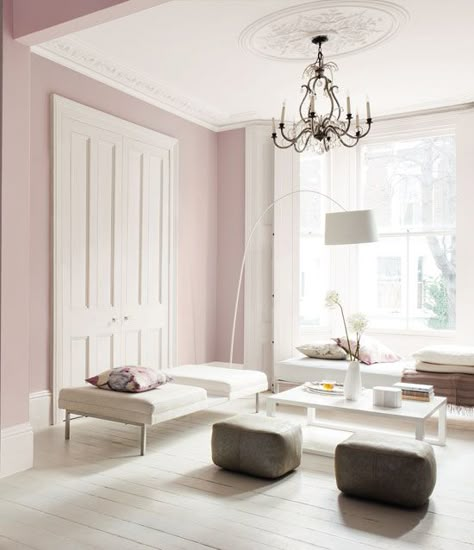 2013 paint colour trends: Discreet Brown and Rich Flour by Sico Paints Heart Wood Dulux Paint, Scandinavian Design Living Room, Trending Paint Colors, Deco Rose, Heart Wood, Modern Minimalist Living Room, Living Room Scandinavian, Chic Living Room, Interior Trend