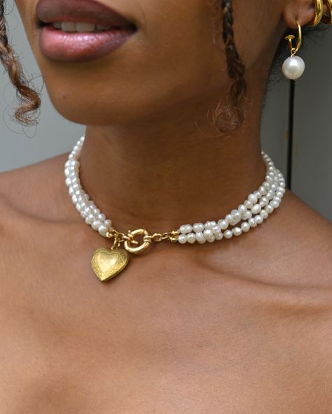 Jewelry Content, Pearls Choker, Choker Handmade, Chunky Pearls, Pearl Jewelry Design, Beading Jewelry, Welcome To The Family, Fresh Water Pearls, Jewelry Style