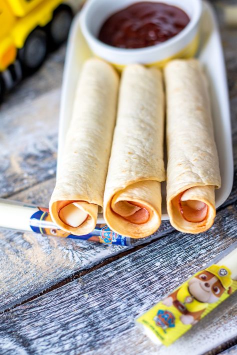 Rubble Roll Ups are a great snack or lunch for kids! String Cheese and Turkey baked to melty perfection perfect for dipping! #SnackPatrol #CollectiveBias #ad Turkey Rolls, Ham And Cheese Roll Ups, Turkey Lunch, Lunch For Kids, Turkey Lunch Meat, Turkey Roll, Turkey Roll Ups, Dude Food, Kids Foods