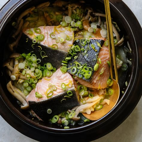 Salmon and Cabbage Nabe - The Japanese Pantry Miso Sauce Recipe, Salmon And Vegetables, Beef Tataki, Salmon Soup, Miso Sauce, Fried Salmon, Miso Soup, Just Cooking, Sauce Recipe