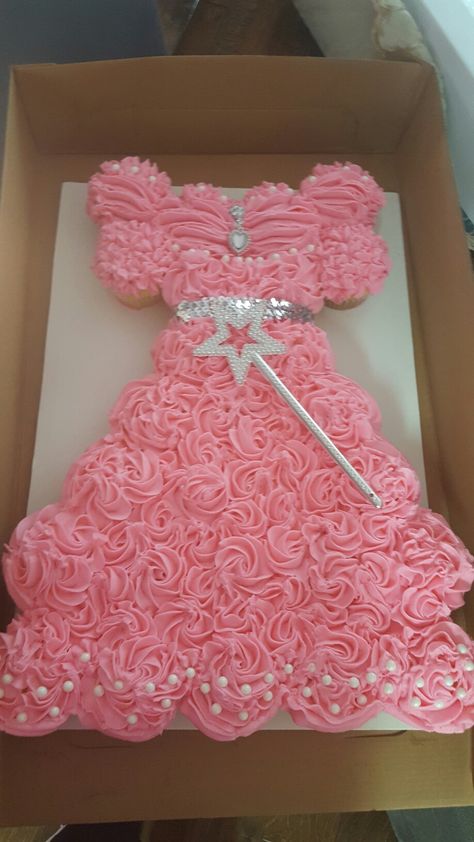 Easy Princess Cupcakes, Royal 5ness Birthday Cake, Princess Cupcakes Ideas, Easy Princess Cake, Princess Birthday Cupcakes, Princess Party Cupcakes, Princess Cupcake Cake, Princess Dress Cake, Princess Cupcake Dress