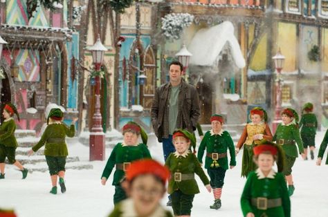 Fred Claus (2007) photos, including production stills, premiere photos and other event photos, publicity photos, behind-the-scenes, and more. Lauren Cohan Supernatural, Fred Claus, Christmas Specials, Vince Vaughn, Movies Scenes, Bad Santa, The North Pole, Event Photos, Signed Photo