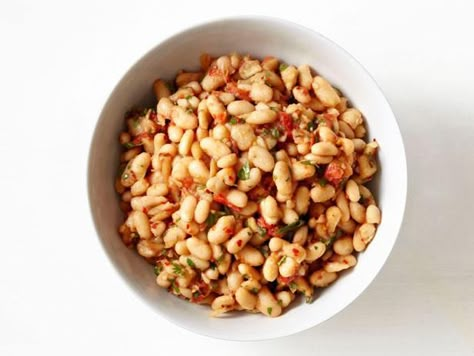 Get Tuscan White Beans Recipe from Food Network White Beans Recipe, White Bean Recipes, Healthy Potatoes, Beans Recipe, Potato Side Dishes, Cannellini Beans, Healthy Sides, Mediterranean Diet Recipes, Healthy Side Dishes