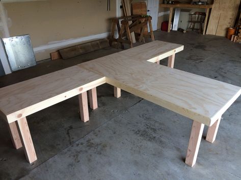 BUILDING A TWO PERSON DESK — Steemit Diy T Desk, T Shaped Office Desk, Building A Desk, T Shape Desk, T Shaped Desk, T Desk, Office Craft Room Combo, Two Person Desk, Home Office Layouts