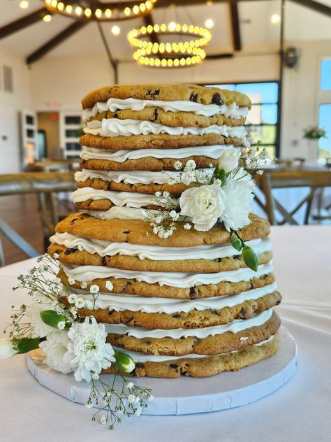 Wedding Cookie Cake, Brookies Cookies, Wedding Cookie, Chocolate Chip Cookie Cake, Future Wedding Plans, Wedding Cookies, Wedding Desserts, Wedding Wishes, Chocolate Chip Cookie