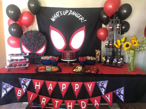 Bday Spiderverse Birthday, Spiderman Into The Spiderverse, Into The Spiderverse, Spiderman Birthday Party, Miles Morales Spiderman, Spiderman Birthday, Miles Morales, Halloween Wreath, Spiderman