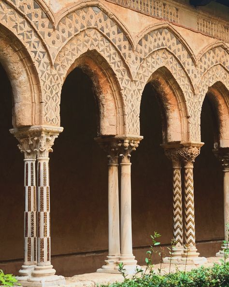 During my visit to Palermo I made the trip up to the Cathedral of Monreale. This exceptional piece of Sicilian architecture contrasted against the almost desert landscape was phenomenal. It is a place where you can easily see the influence of Arab culture in the development of Sicily. It is a beautiful blend of cultures, of textures and colors. Definitely don’t miss it when you are in Palermo. #monrealecathedral #palermosicilia #siciliagram #sicilyitaly #exploringsicily #travelingitaly #s... Sicilian Architecture, Arab Culture, Sicily Italy, Desert Landscape, The Cathedral, Desert Landscaping, The Trip, Palermo, Italy Travel