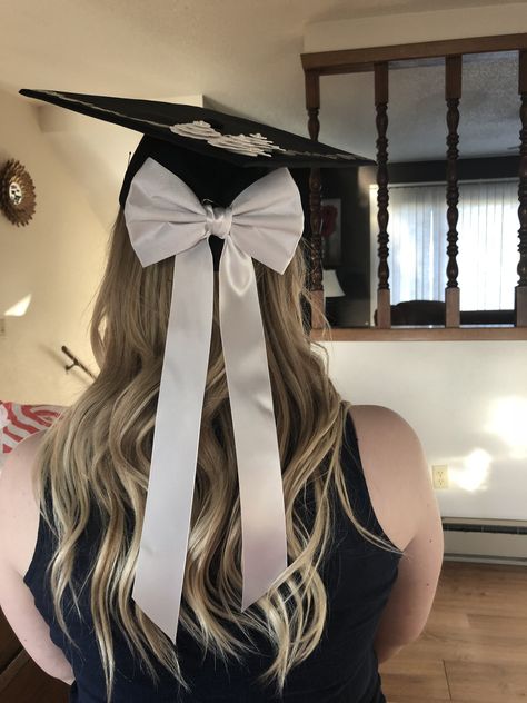 Grad Caps With Bows, Cornell Grad Cap, Graduation Cap Designs With Bow, Bow On Graduation Cap, Bow Grad Cap, Grad Cap Bow, Coquette Grad Cap, Bow Graduation Cap, Graduation Cap With Bow