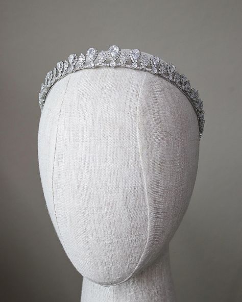 The Blythe Headpiece Tiara exudes elegance and regality with its sparkling scrollwork of fine jewelry set simulated diamonds, making it an ideal choice for brides seeking a majestic yet delicate statement piece. #EDENLUXEBridal #bridaltiara #luxurytiara #weddingtiara #luxuryaccessories #bridalaccessories #weddingday #bridalheadpiece #weddingsparkle #weddingdayaccessories #bridalluxury #regalaccessories #regalbride #bespokeaccessories #bridetobe2024 #2024bride Black Academia, Royal Closet, Crochet Necklace Pattern, Diamond Tiara, Rhinestone Crown, Sparkle Wedding, Necklace Patterns, Crystal Crown, Wedding Tiara