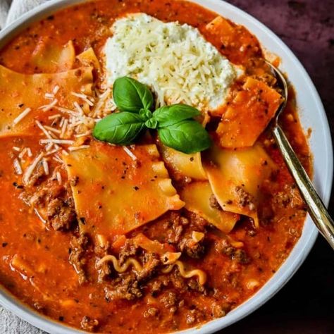 Beef Lasagna Soup, Fresh Ricotta, Cheese Mozzarella, Beef Lasagna, Lasagna Soup Recipe, Comforting Soup, Homemade Lasagna, Lasagna Soup, Giada De Laurentiis