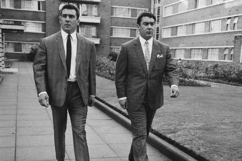 11 things you never knew about ruthless Kray twins who were locked up in Somerset - Somerset Live Reggie Kray, Kray Twins, The Krays, Swinging London, Twin Brothers, Women Names, Tom Hardy, Ex Boyfriend, Historical Photos