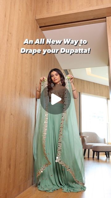 How To Drape Dupatta On Sharara, Different Styles Of Draping Dupatta On Lehenga, Dupatta Draping Styles On Salwar Suit, Drape Dupatta, How To Style Dupatta With Lehenga, Dupatta Draping Like Jacket, Dupatta Draping Styles On Lengha, Styling Dupatta With Lehenga, Draping Lehenga Dupatta