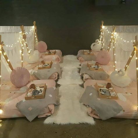 Sleepover Forts, Sleepover Fort, Slumber Party Decorations, Sleepover Room, Sleepover Beds, Gold Room Decor, Birthday Sleepover Ideas, Slumber Party Birthday, Movie Night Birthday Party