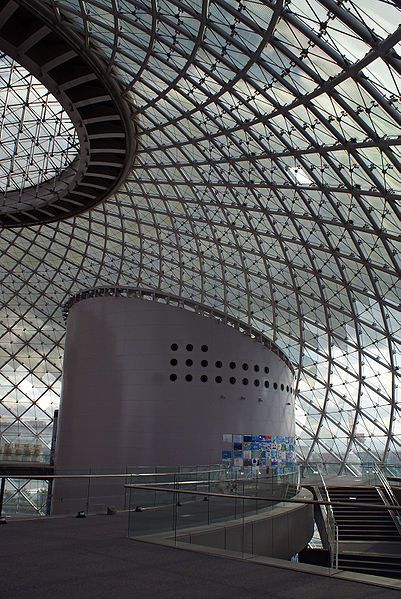 Osaka Maritime Museum. Best Lattice shell structures - Page 2 - SkyscraperCity Grid Structure Architecture, Grid Shell Structure, Shell Structure Architecture, Etfe Roof, Tension Structure, Lattice Structure, Shell Structure, Round Building, Museum Interior