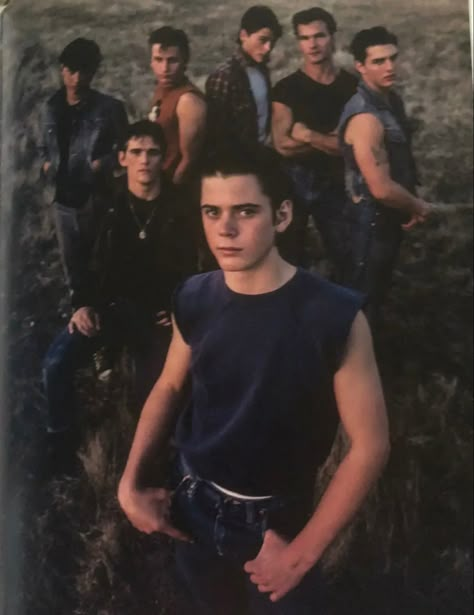 The Outsiders Photos, Outsiders Group Photo, The Outsiders Photoshoot, The Outsiders Rare And Unseen, The Outsiders House Museum, Jonny Outsider, Steve The Outsiders, Ponyboy Curtis Aesthetic, Outsiders Icons