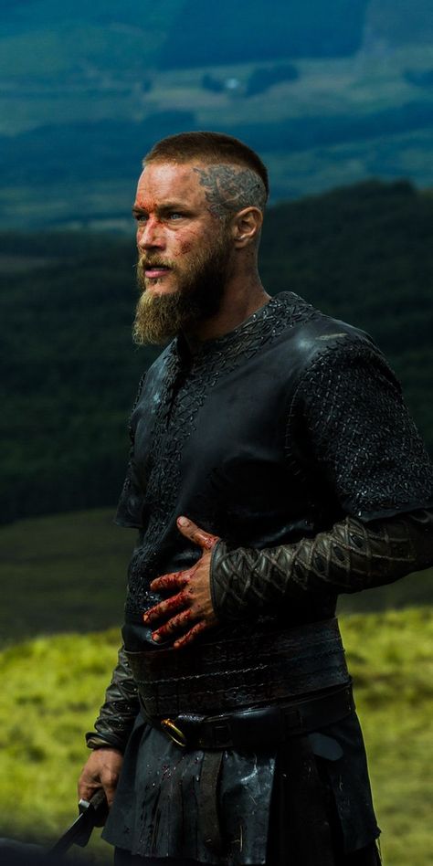 Ragnar Lothbrok Haircut, King Ragnar Lothbrok, Ivar Vikings, Viking Pictures, Vikings Travis Fimmel, Young Men Haircuts, Viking Wallpaper, Ragnar Lothbrok Vikings, King Ragnar