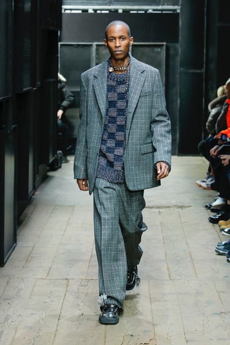 Marni | Menswear - Autumn 2019 | Look 3 Marni Menswear, First Relationship, Double Breasted Suit Jacket, Men's Style, Fashion News, Style Fashion, Suit Jacket, Fashion Week, Milk