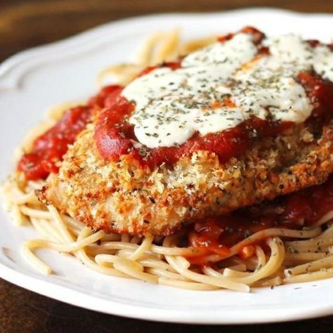 Chicken Parmesan Recipe Healthy, Oven Baked Chicken Parmesan Recipe, Chicken Parmesan Recipe Easy, Chicken Parmesan Recipe Baked, Healthy Chicken Parmesan, Oven Baked Chicken Parmesan, Parmesan Recipes, Baked Chicken Parmesan, Chicken Parm