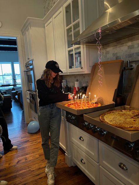 Pizza With Candles Birthday, Pizza Birthday Aesthetic, 24 Birthday Aesthetic, 24th Birthday Aesthetic, Pizza Cake Birthday, Pizza Party Aesthetic, 15th Birthday Aesthetic, White Fluffy Chair, Old Italian Aesthetic