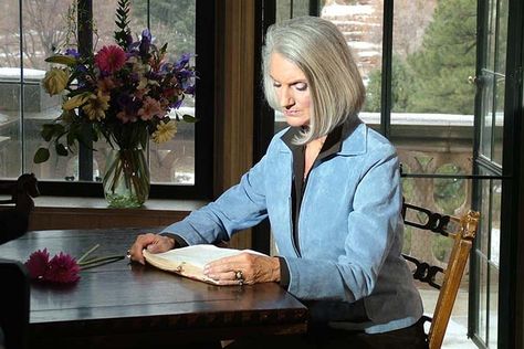 How Anne Graham Lotz Studies the Bible Billy Graham Family, Billy Graham Quotes, Anne Graham Lotz, Bible Study Method, Todays Devotion, Bible Videos, Praying For Your Children, Bible Doctrine, Study Method